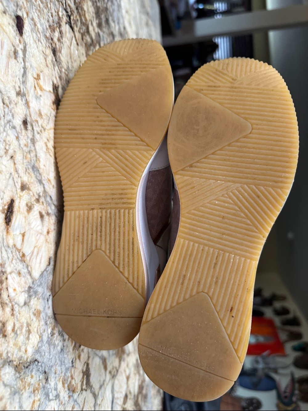 Michael Kors  leather trainer platform sneaker tennis shoe sz 7 copper accents - Picture 10 of 10